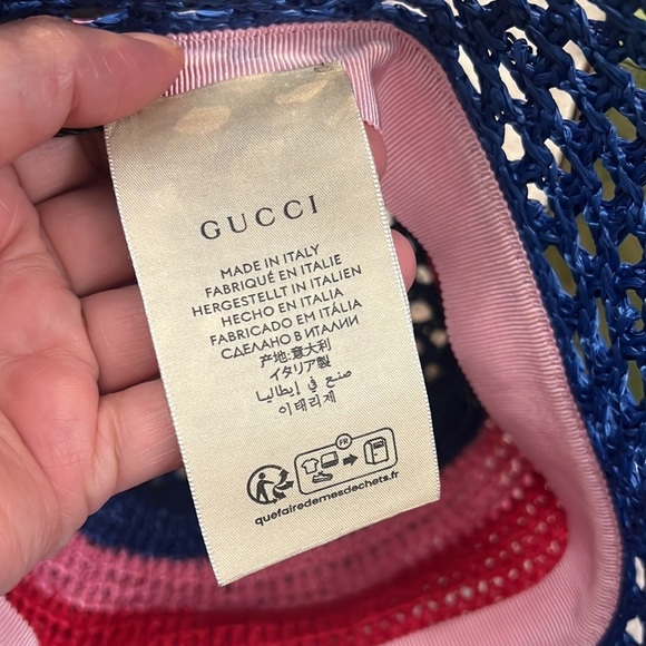 NWT GUCCI RAFFIA-EFFECT VISCOSE BUCKET HAT
$ 750 - Picture 11 of 17